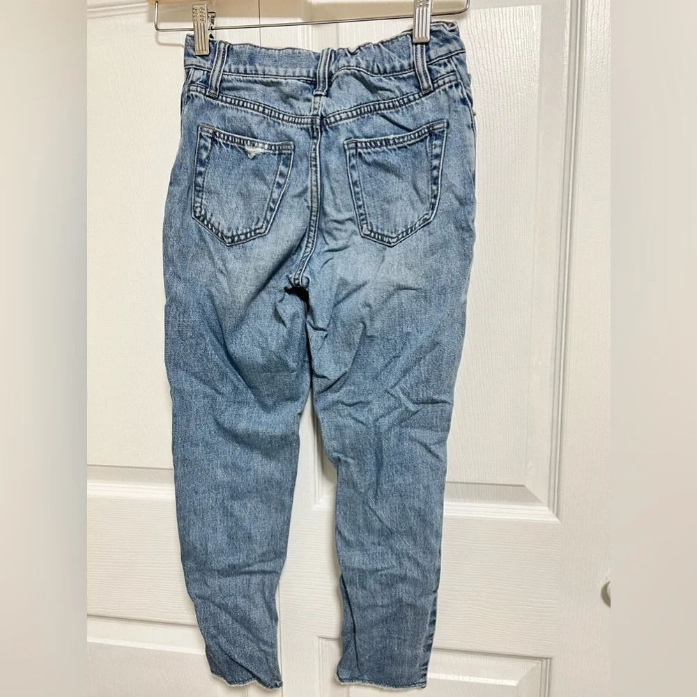 Gap Kids Mid Rise Girlfriend Jeans with Washwell Size 10